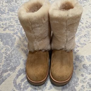 Vintage Ugg Maylin Shearling Cuff  Boots Size 8